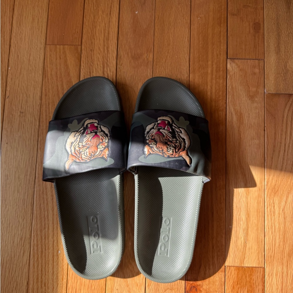 Polo Slides